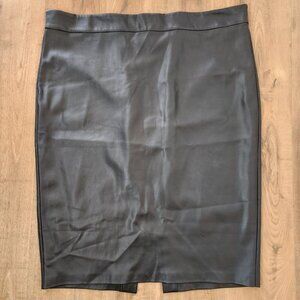Universal Standard Silaro Faux Leather Skirt Minimalist Sz XL (26-28) Pull On